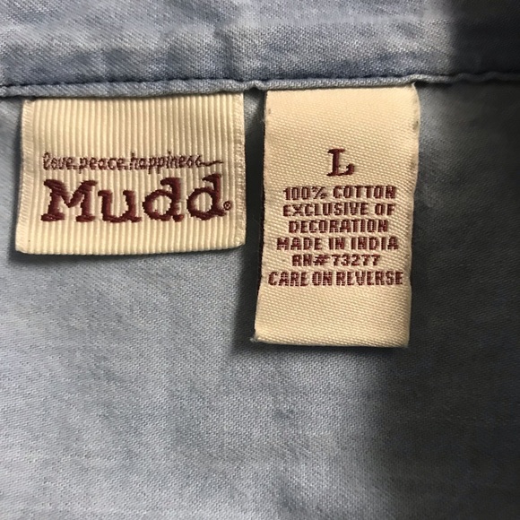 Mudd Sleeveless Snap Front Blouse - Picture 7 of 8